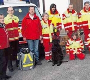 IMH e.V. - Übergabe von Zwei-Meter-Band-Funkgeräte und einem komplett ausgerüsteten Sanitätsrucksack
